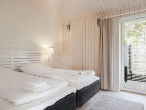 Holiday Home Lagunen Villa 3 by Interhome