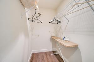 Naples Studio Near Everglades with Marina Access