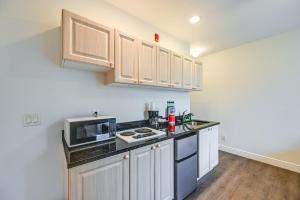 Naples Studio Near Everglades with Marina Access