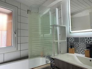 Maisons de vacances Maison catalane au coeur d-Argeles-sur-Mer, Wi-Fi, proche plage - FR-1-753-33 : photos des chambres