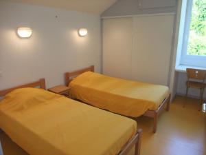 Maisons de vacances Pavillon confortable dans la Vallee de l-Ognon - FR-1-583-413 : photos des chambres