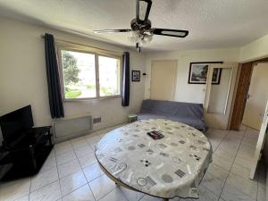 Appartement 3 pièces proche plage et commerces avec garage - FR-1-702-74