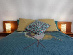Maisons de vacances Gite renove XVIIIeme siecle, animaux acceptes, jardin cloture - FR-1-583-452 : photos des chambres