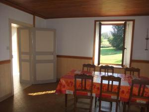 Gîte calme à Fougerolles, idéal pour familles - FR-1-583-456