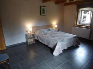 Maisons de vacances Gite nature renove dans les Vosges Saonoises - FR-1-583-459 : photos des chambres