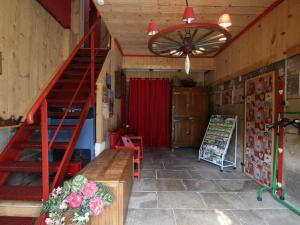 Charme Authentique au Moulin de Saphoz avec Grand Jardin - FR-1-583-499