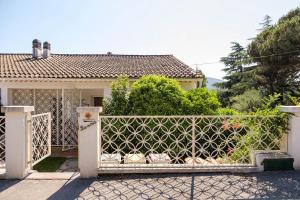 Villa avec piscine plus appartement indépendant