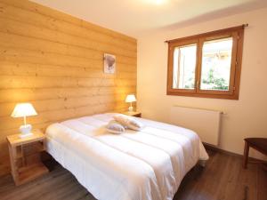 Appartements Spacieux 4 pieces, 6 couchages, terrasse, pres pistes et commerces, parking couvert, casier a skis - FR-1-572-244 : photos des chambres