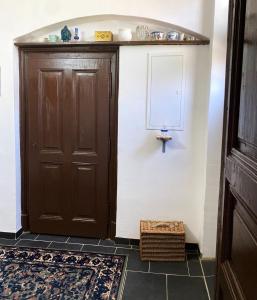 Die alte Volksschule, wohnen im Museum