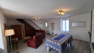 Maisons de vacances Gite les Herbiers : Maison 2 Chambres