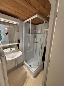 Aux Abords du Ruisseau