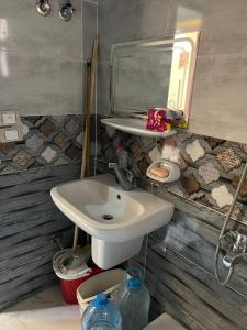 شقة خلف فندق الإليزي