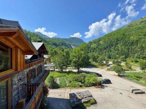 Appartements Chalet Confort 4 Ch, 3 SDB, Proche 3 Vallees, Wifi Gratuit - FR-1-452-58 : photos des chambres