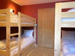 Appartements Appartement 4P 8 Pers avec Cheminee et Parking a Saint-Martin-de-Belleville - FR-1-452-377 : photos des chambres