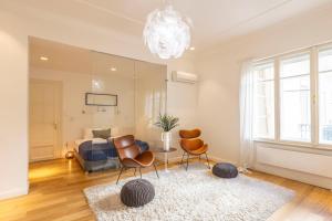 Lavish Living steps from the Basilica