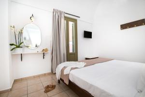 Aldea Santorini Greece