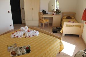 Standard Triple Room room in Hotel Incoronato