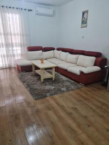 Veronicas home near Zoo Tirana