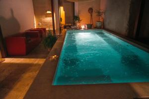 Single Room with Private Bathroom
