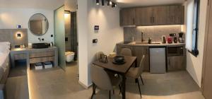 Kavouri Seaside Luxury Bungalow