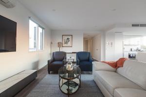 Stylish Penthouse plus Terrace