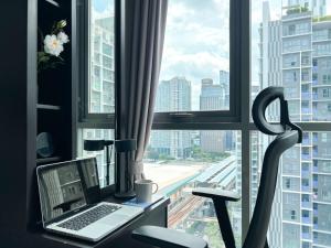 Tranquil Apt 2 BR - Ultra Fast Wifi - BTS On Nut