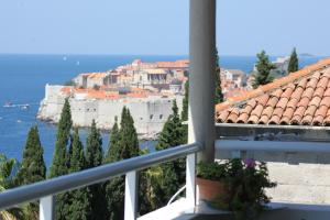 Apartments Sv.Jakov 