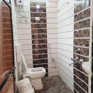 Hotel krushna kunj 2