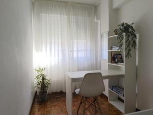 Holiba, Breixo , Piso retro, amplio, a un minuto de la playa, Baiona, Galicia