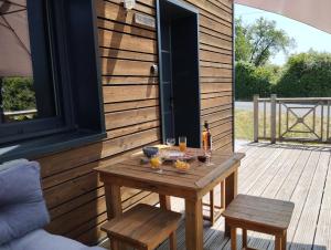 Villas Le Collonges, eco-container PMR, Vallee de la Dordogne : Maison 1 Chambre