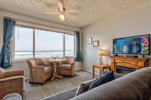 Sea Gypsy Rentals - Oceanfront Suite - Sleeps 6
