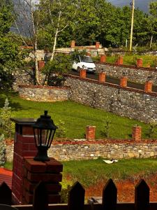 Nias Farm