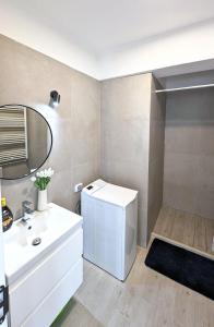 Studio Summer Nest by Summer Smile