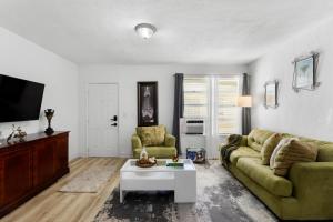 Brickell Stay: Near Beach Downtown Pet-Friendly