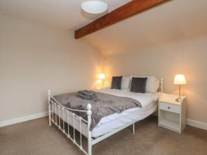 Cottage Round TCorner