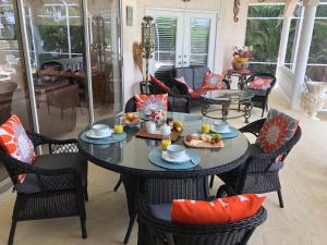 Villa The White House