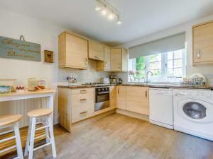 2 Bed in Bourton-on-the-Water 46677