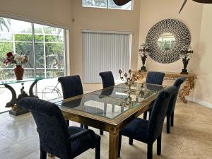 Villa The White House