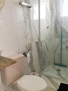 Refuge facing the sea and mountains