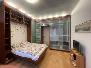 Apartment Flora Lobkovic