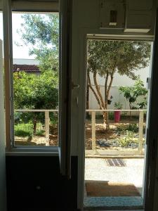 Independent studuo close to Paris