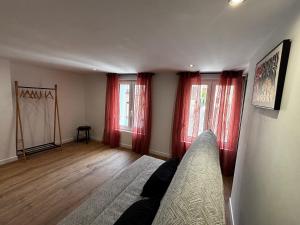 Entre ville et marais