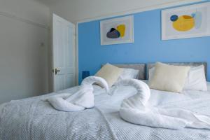 Contractor Stays, Newly Renovated, Free Parking, Sleep 7