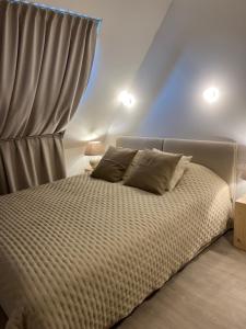 Nida & Sunrise *Self Check-In*