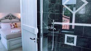 Rodakas Rooms-Viktoras