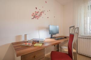 House Dijana With Pool - Happy Rentals