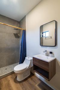 2 Bedroom Apartment with full beds and bunk beds