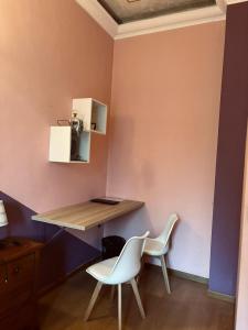 Double Room with Private External Bathroom room in Duca's Guest House