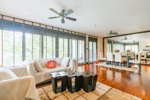 3BR Casa Blanc - Beachfront Home in Laguna & Layan Chom Tawan and Maan Tawan Residences