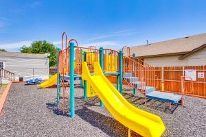 13 Mi to OKC Edmond Home with Playground Access!